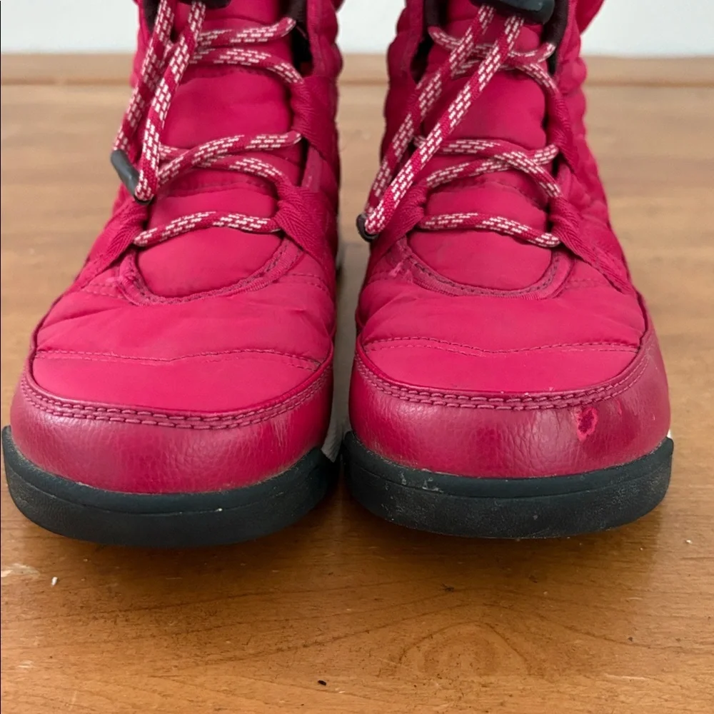 Sorel Whitney ll Quilted Snow Boots Size 4